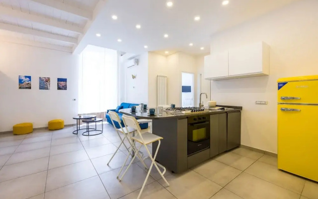 Quartieri Spagnoli Modern Flat by Wonderful Italy