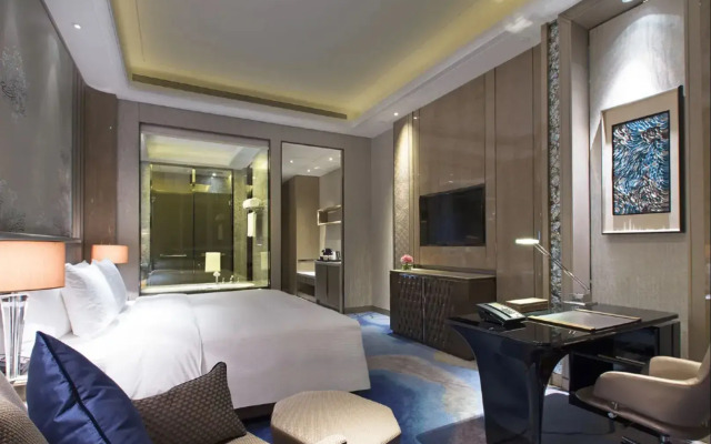 Pullman Yantai Center