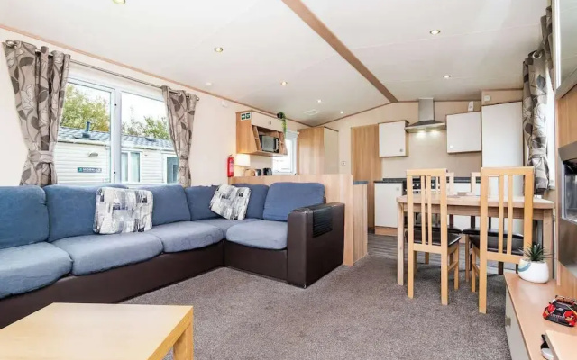 3 Bedroom Static Caravan-seton Sands