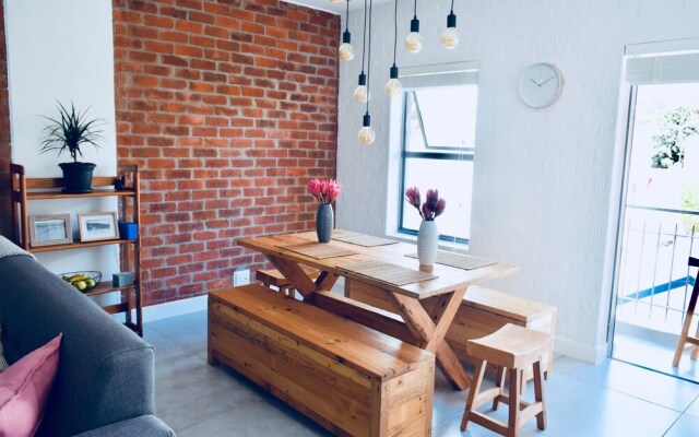 1 Bedroom Apartment With Balcony in Woodstock