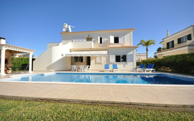 "large 6 Bedroom Private Pool Villa in Vilasol Resort"