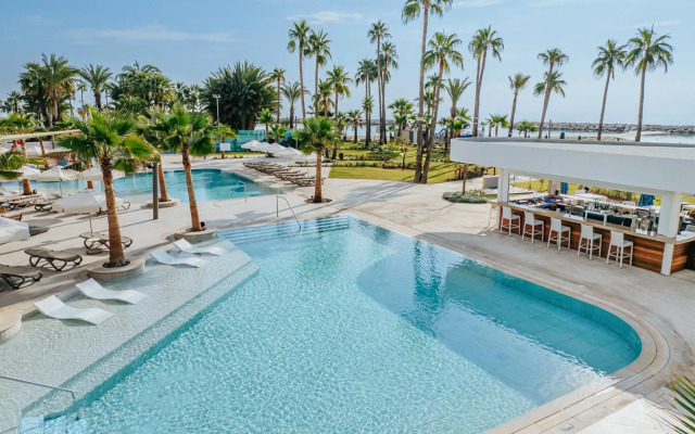Lordos Beach Hotel & Spa