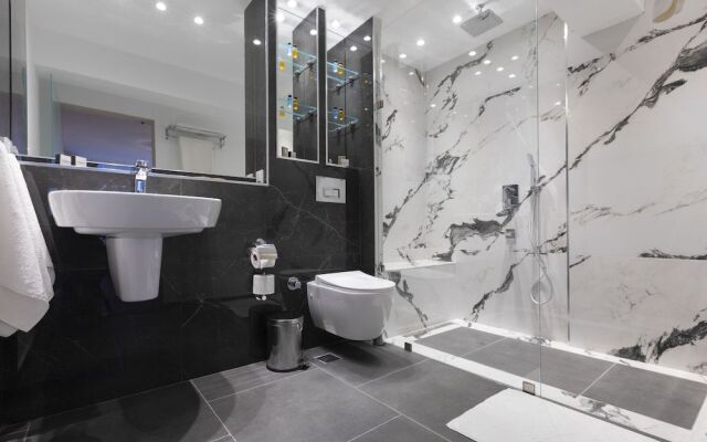 Farrys Boutique Hotel & Beach Club