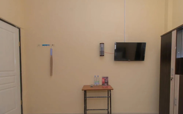 RedDoorz Syariah near Politeknik Negeri Madiun