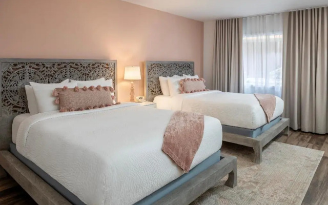 Cardiff by the Sea Lodge