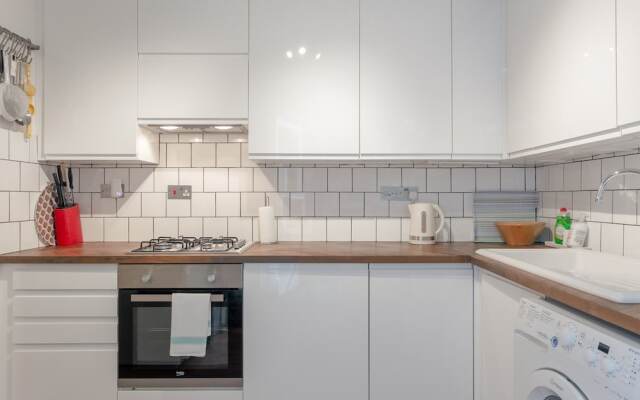Bright 1 Bedroom Flat in Finsbury Park