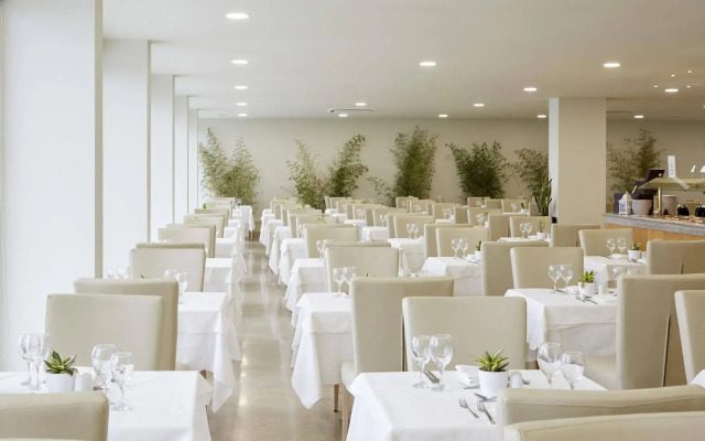 Alkyna Lifestyle Beach Resort - Adults Only