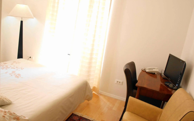MirÓ Studio Apartments
