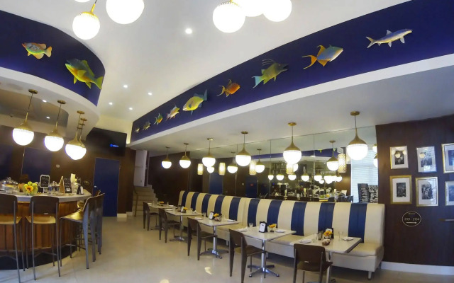 Oceanside Hotel and Suites