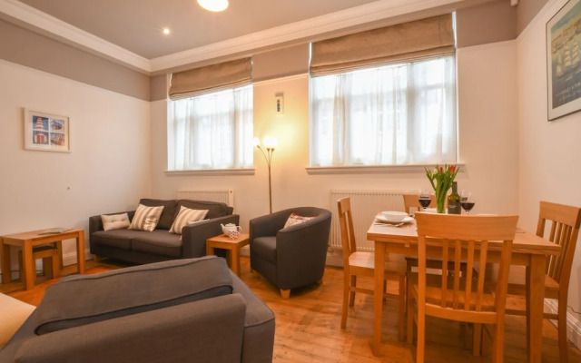 1 Eversley Court, Southwold