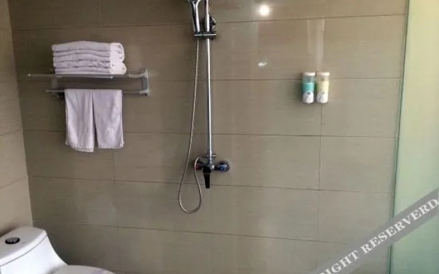 Ronghui Business Hotel