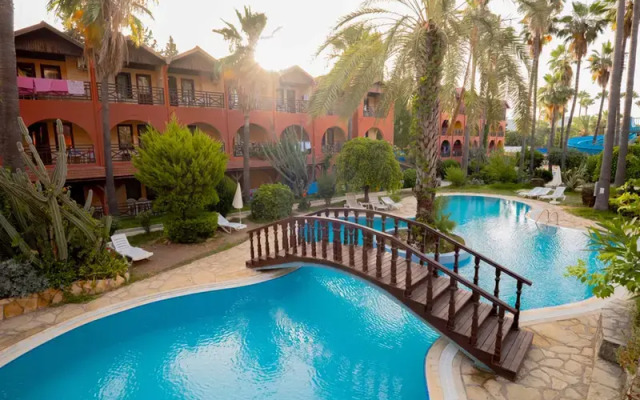 Club Tropical Paradise & Spa