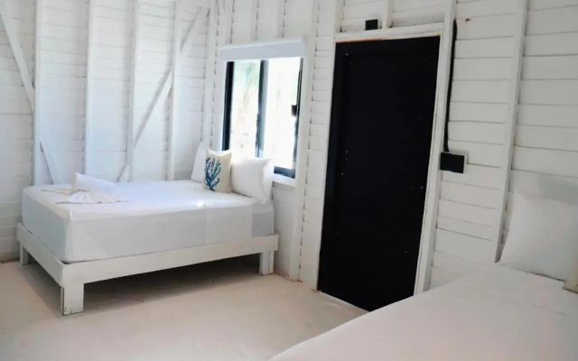 El Faro Beach Front by ÓOL Hotels