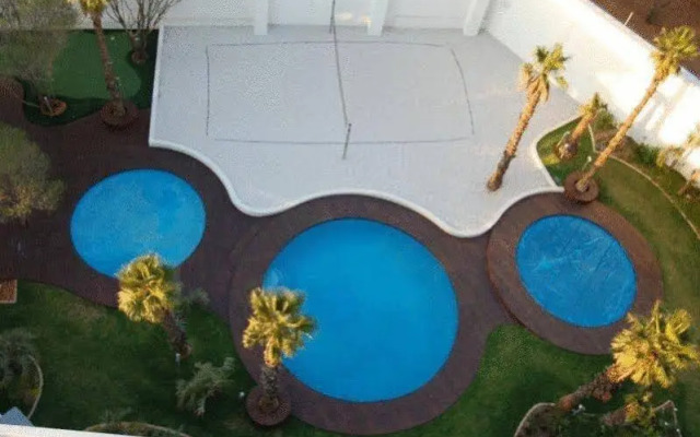 Mont Blanc Heights Apartments