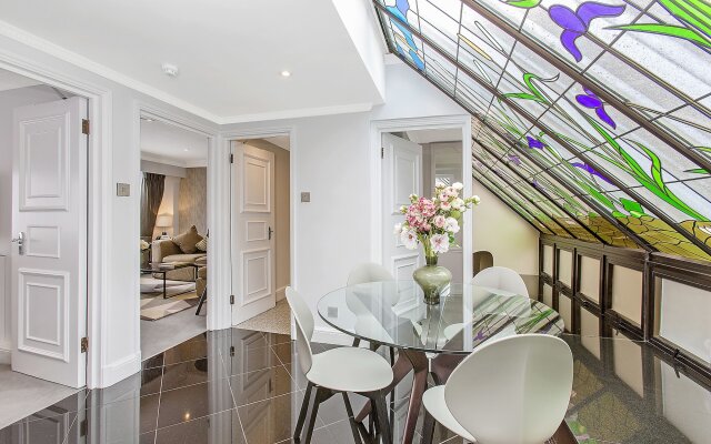 Mayfair House
