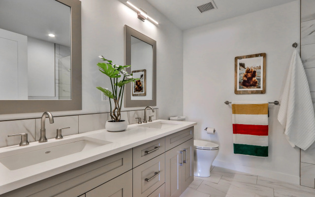 Rundle Cliffs Lodge by Spring Creek Vacation