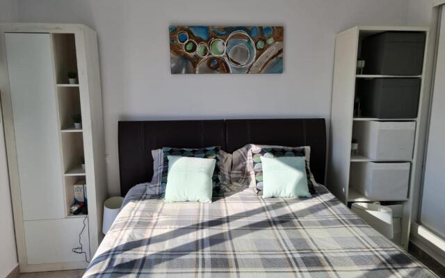 Townhouse Near the Pool - RO1LT