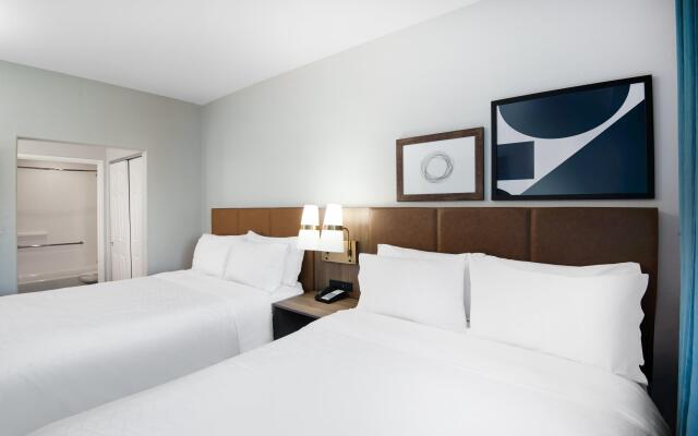 Staybridge Suites Phoenix - Glendale Sports Dist, an IHG Hotel