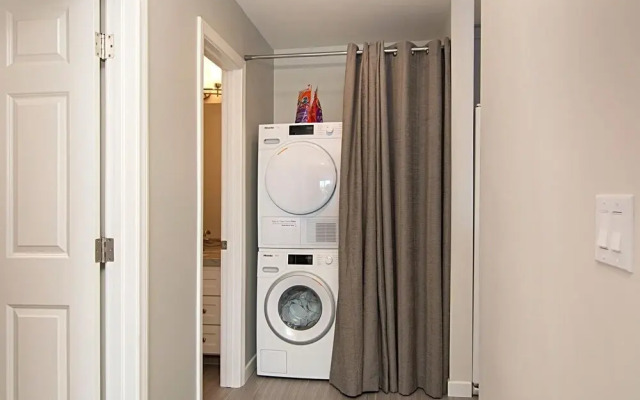 Remodeled Ocean View Condo with Spa & Beach Access SBTC109 by RedAwning