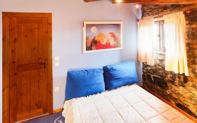 Traditional Holiday Home in Pella With Jacuzzi