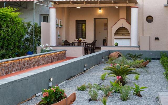 Kolymbia memories house