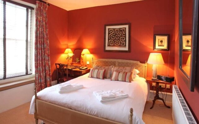 The Crown Hotel