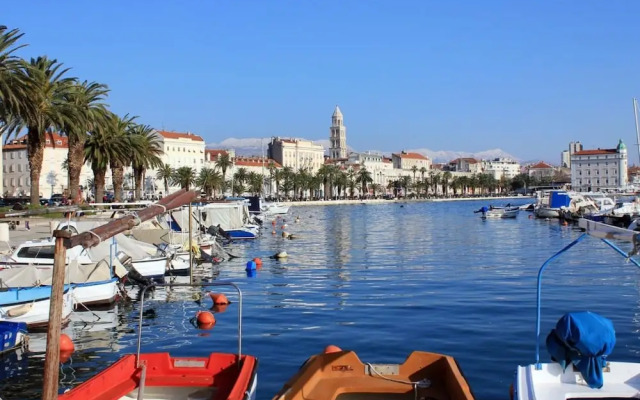 Marina - With Parking - SA1