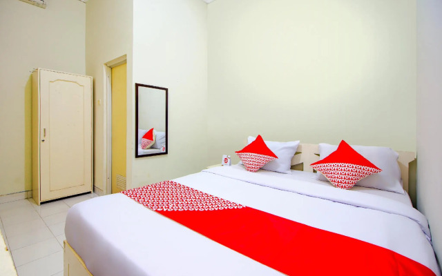 OYO 3083 D Kost 3 Syariah