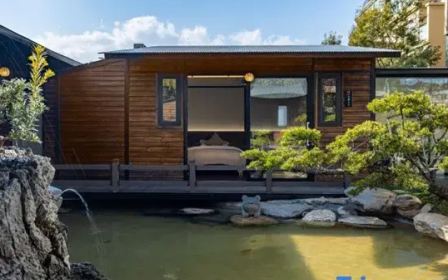 Haiyue Rongting Homestay (Dali Erhai International Ecological City Branch)