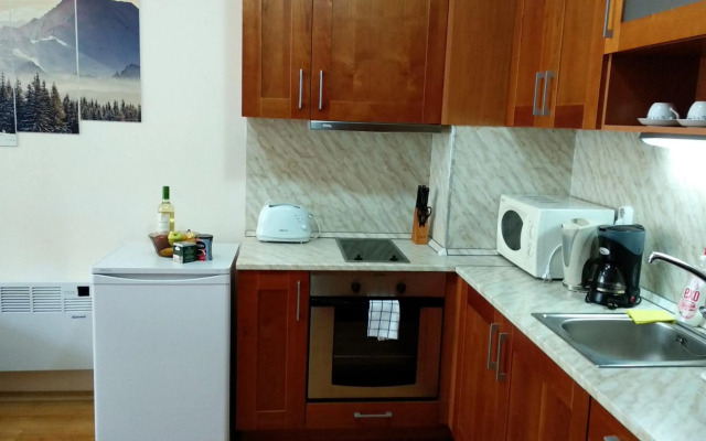 Pine Tree Apartment 2 - B7