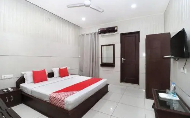 Leo by OYO Rooms