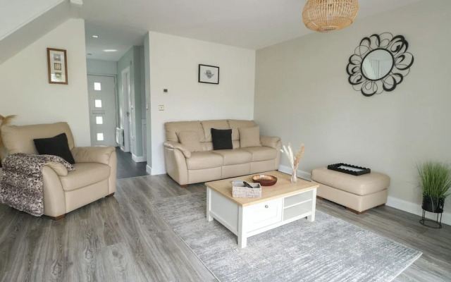 4 Parc Delfryn