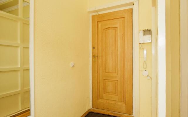 Апартаменты «LUXKV на 2-й Дубровской»