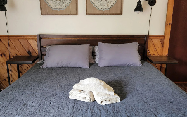 Magnolia Streamside Resort