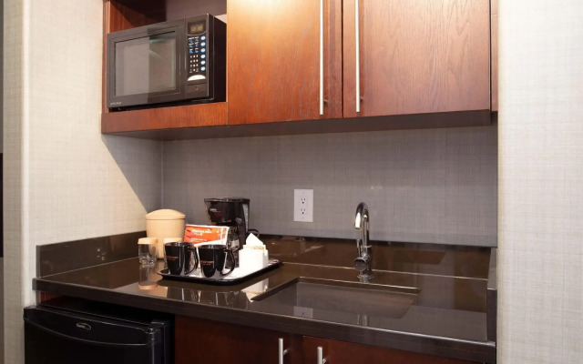Sandman Hotel Vancouver Airport