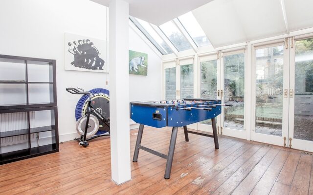 Elegant Victorian 3 Bed Home near Hammersmith