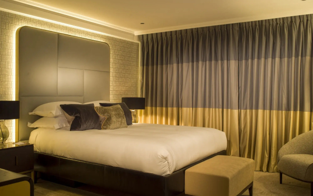 The Guardsman Hotel and Residences