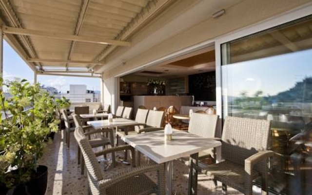 Hotel Adonis