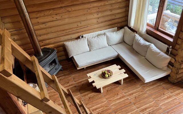 Wood Hills Hotel & Resort
