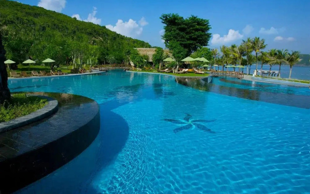 Hon Tam Resort Bungalow