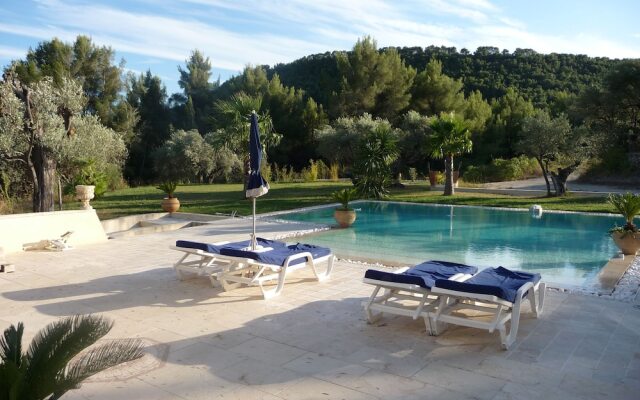 Villa avec piscine chauffée