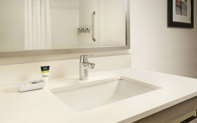 Four Points by Sheraton Jacksonville Beachfront