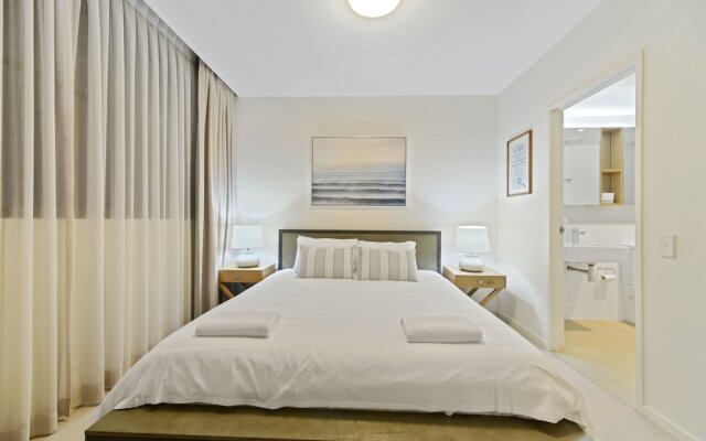 HomeHotel-Luxurious next to Shopping