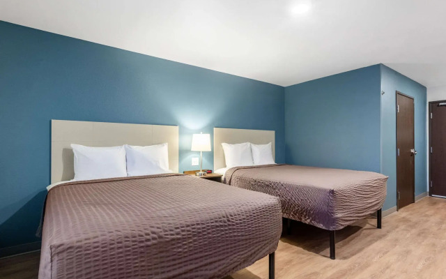 WoodSpring Suites Indianapolis Airport South