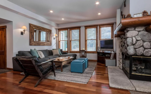 Snowcreek 883 Phase V