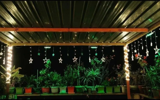 Om Shanthi paying guest house