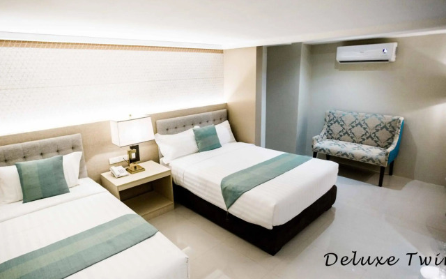 J7 Hotel Iloilo