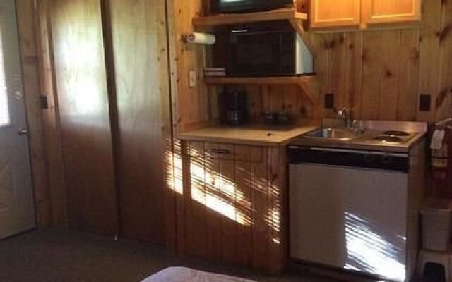 Canyon Cabins Lodging