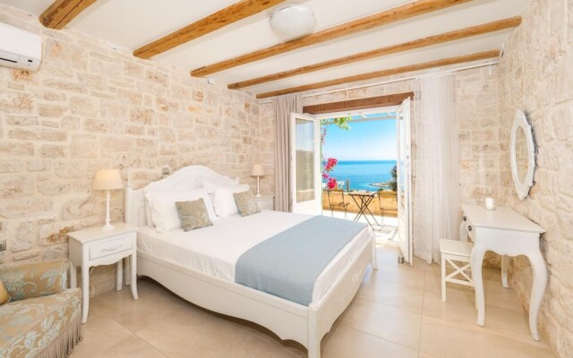 The Yiameli Collection - Yasmi