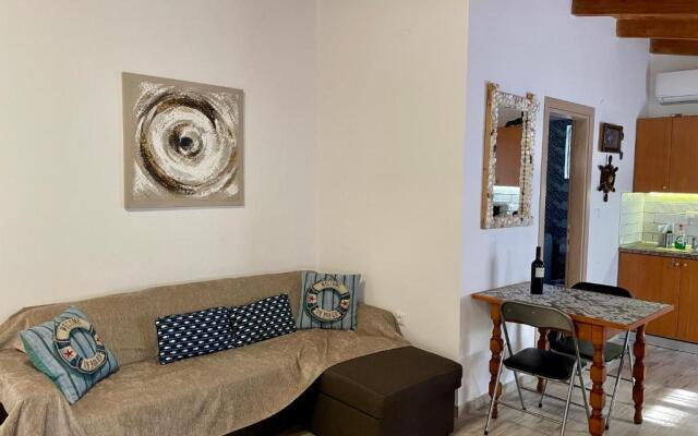 Waterfront studio Nea Iraklitsa